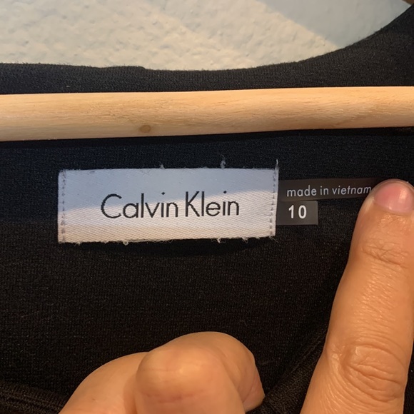 Calvin Klein black sheath dress - Picture 4 of 7